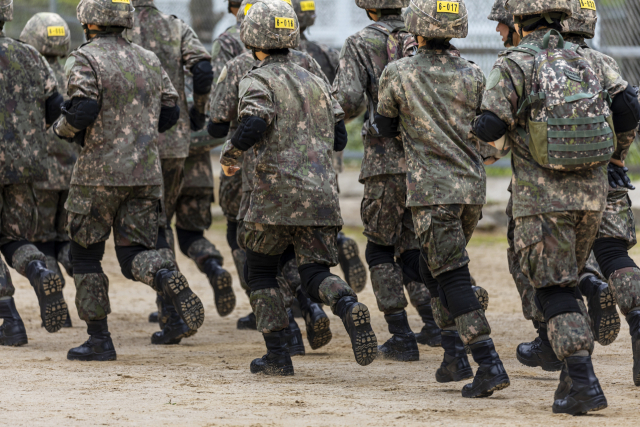'한국군 50만명 유지 못하면 北에 진다'…인구 절벽속 軍 전문가의 '섬뜩한 경고'
