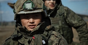 "돼지비계·고춧가루 먹고 전투 투입"…러시아 파병 북한군 실태, 영화로 나온다