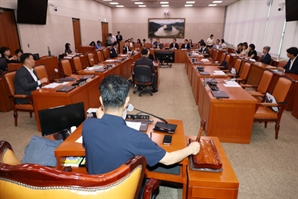 '농수산가격안정제' 도입 농안법, 농해수위 소위 통과