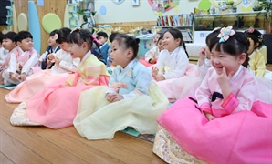 ‘아빠 보너스제’ 육휴 급여, 월 최대 200만원 받는다