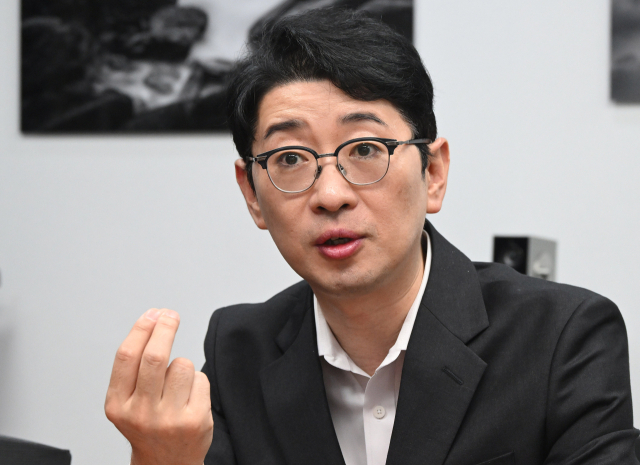 국민의힘 당 대표 선거에 출마한 주진우 의원이 30일 국회 의원회관에서 서울경제신문과 만나 인터뷰를 하고 있다. 오승현 기자