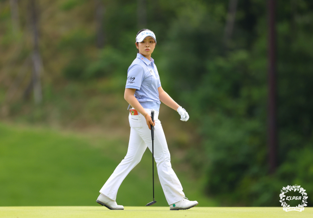 공동 선두에 나선 유현조. 사진 제공=KLPGA
