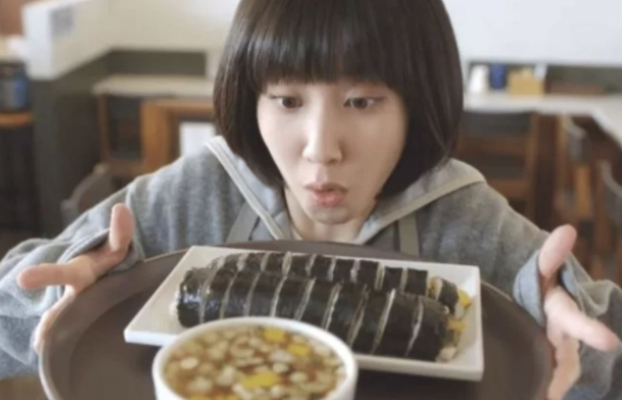 "사람들 한꺼번에 30줄씩 사가"…미국에서 난리 난 '한국 김밥', 이번엔 중국?