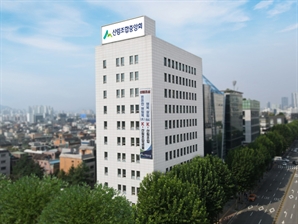 산림조합중앙회, 수해 이재민 돕기 위한 1억원 성금 전달