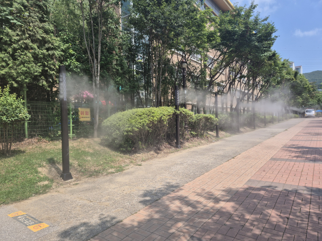 폭염에 대비한 용인시 쿨링포그. 사진 제공 = 용인시