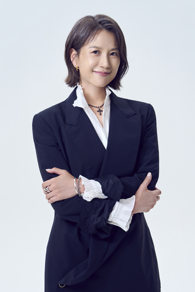 시몬스, 김민수 전 루이비통 코리아 대표 영입