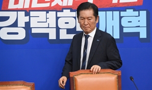 정청래 "징계 회피 탈당 이춘석 제명"…새 법사위원장에 추미애