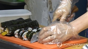 "김밥에 시금치가 없어요"…사장님도 두 손 들게 한 시금치 가격 무려
