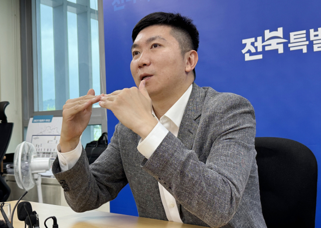유승민 대한체육회장이 6일 전북특별자치도청에서 기자간담회를 열고 발언하고 있다. 전주=연합뉴스