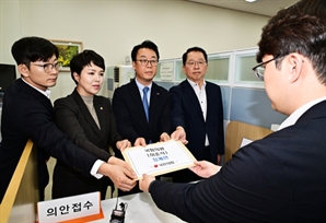 "이춘석은 반칙왕"…국힘, 李 징계안 제출