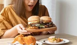 "식사량 안 줄여도 살 쭉쭉 빠지네"…배부르게 먹는 '이 식단'이 답이다