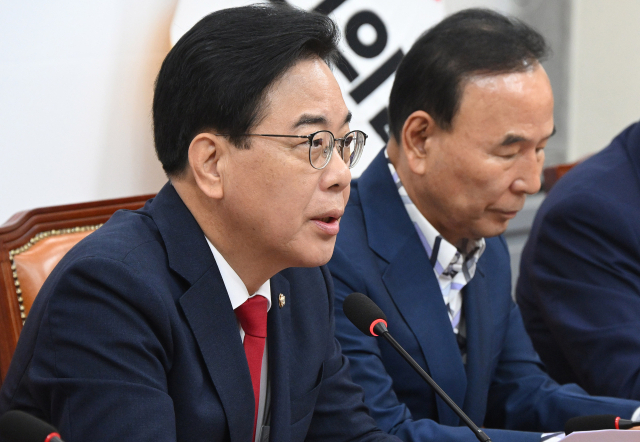 송언석 국민의힘 비상대책위원장 겸 원내대표가 7일 서울 여의도 국회에서 열린 비상대책위원회의에 참석해 현안에 관해 발언하고 있다. 오승현 기자