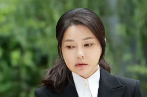 안철수 "김건희, 아무것도 아닌 사람이라니…국민 부끄럽게 하지 말라"