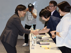 ‘1년 6개월’ 갈등 끝 종식 기대감… 전공의·의대생 제자리로