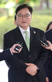 [속보] 우원식 "尹, 체포 거부 부끄러운 일…품위 지켜야"