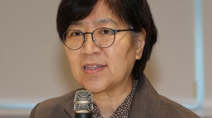“의정갈등으로 불편 겪은 국민께 죄송” 환자단체에 고개숙인 복지장관