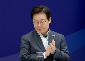 李대통령 “‘경기도 다낭시’ 들어봤는가…베트남은 사돈의 나라”