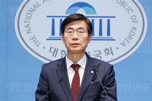 조경태 "파면된 尹에 목매다는 김문수, 정계 은퇴하라"