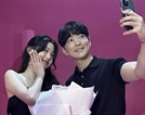 "창업 10년 만에 아모레 눌렀다"…2.5조 자산 만든 30대 '영앤리치 CEO', 누구?