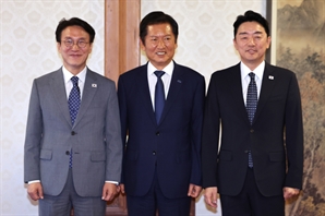 '50억·30억·10억' 결론 못 내린 당정…李, 들끓는 여론에 '숙고'