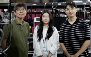 '카툭튀' 해결 첫단추…삼성·포스텍, 메타렌즈 상용화 ‘한걸음’