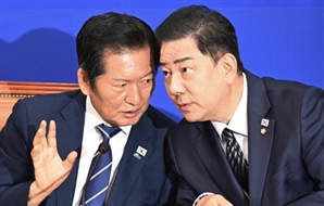 정청래 “김건희 구속은 사필귀정…尹부부 역사에 큰 오점”