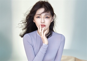 "서희원 환생한 줄"…中 여대생, 똑 닮은 외모에 팔로워 폭증, 결국