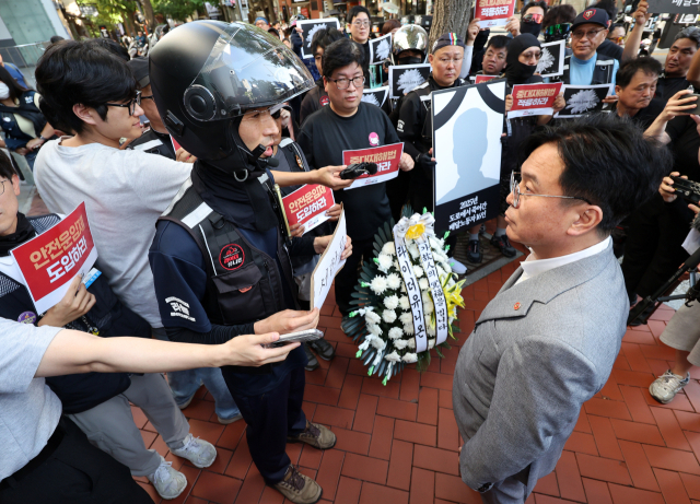 김영훈 장관 “대통령이 해선 안될 말”…정부, 건폭몰이 첫 사과