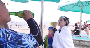 "북한 가이드가 '좋게 써달라' 압박"…러 관광객이 본 원산의 기묘한 풍경 보니