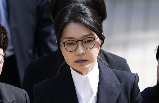 "중국 시 '화무십일홍' 읊은 한국 영부인"…中 포털 뜨겁게 달궜다