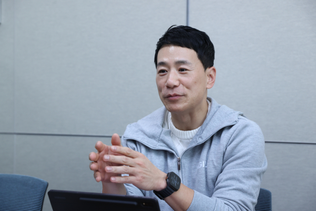 AWS와 클라우드 합작…LGU+, 엑사원 자립도 높인다