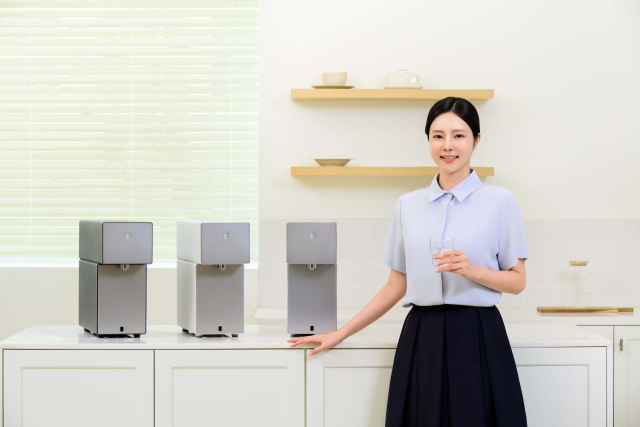 삼성전자가 82종의 유해물질을 걸러내 안심하고 사용할 수 있는 '비스포크 AI 정수기 카운터탑'을 출시했다. 사진제공=삼성전자