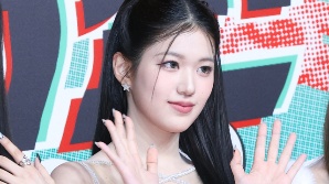이즈나 윤지윤, 활동 중단 6개월 만에 팀 탈퇴…"건강상 이유"