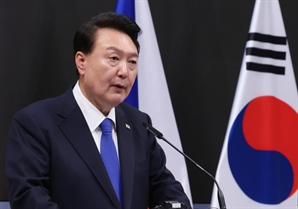 [단독] 원전 1기당 4억弗…'백지수표'도 썼다