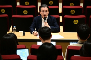 기자간담회 갖는 김용범 대통령실 정책실장