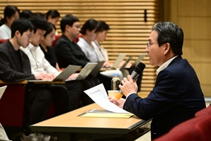 발언하는 김용범 대통령실 정책실장