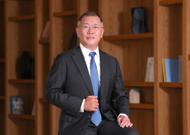 정의선 현대차 회장 "좋아하는 차는 포르쉐911, 골프 그리고…"