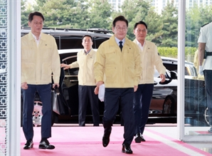 [사설] 李 ‘3단계 비핵화’ 북핵 고도화 기회 줘선 안 된다