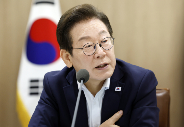 이재명 대통령이 22일 용산 대통령실에서 제1회 국가과학기술자문회의 전원회의를 주재하고 있다. 이 대통령은 23일 한일·한미 정상회담을 위해 3박 6일 순방 길에 오른다. 연합뉴스