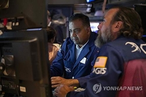 파월, 금리인하 시사에 뉴욕증시 3대지수 1%↑