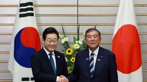 한일정상, 확대회담 종료…곧 공동언론 발표
