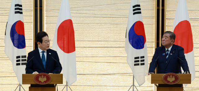 이재명 대통령이 23일 일본 도쿄 총리 관저에서 열린 한일 정상 공동 언론 발표에서 발언하고 있다. 연합뉴스