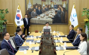 기준금리 이번엔 내릴까…한미정상회담에 쏠린 눈[한동훈의 위클리전망대]