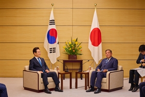 미래·협력·소통에 방점 찍은 113분…“놀랍고 환영할 사건”