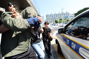"비정하고 무책임한 가장, 무기징역 선고해야"…재판정에서 터져나온 '분노', 무슨 일?