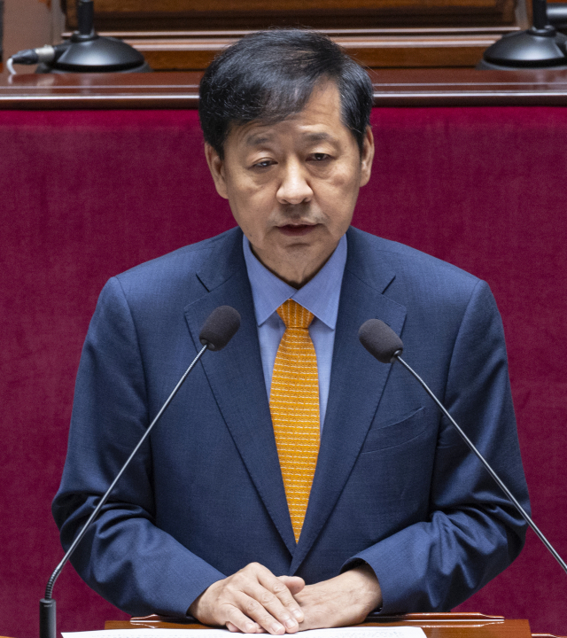 구윤철 부총리 겸 기획재정부 장관이 25일 국회에서 열린 예산결산특별위원회 전체 회의에 출석해 2024 회계연도 결산 및 예비비 지출 승인안의 제안 설명을 하고 있다. 연합뉴스.