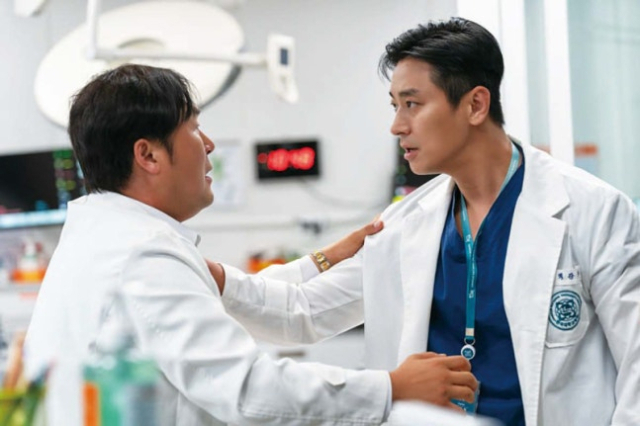 올 흥행방정식…원작에 충실·팬덤은 존중