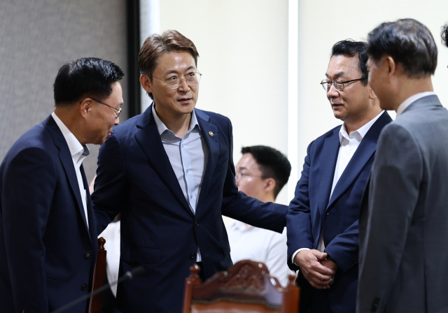 中은행 보유채권만 1.6조…“당국, 선제적 조율 나서야”[석화 ‘외국은행 대출’ 구조조정 변수]