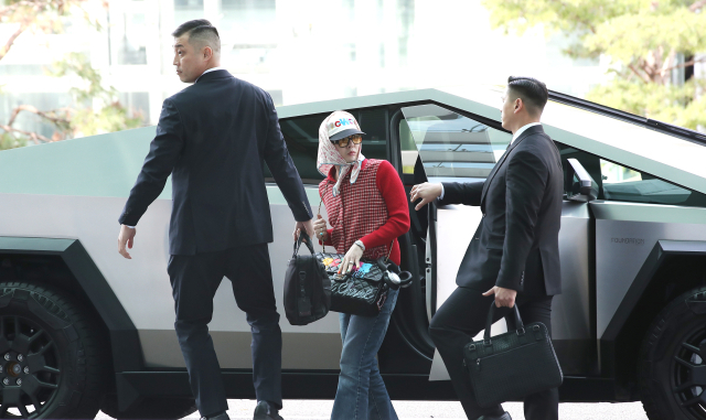 "GD 탔던 그 차" 테슬라 '사이버트럭' 국내 정식 출시…1억4500만원부터