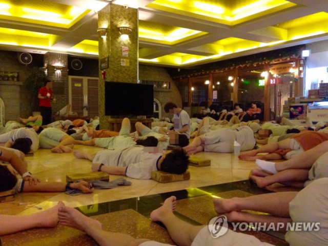 "1만7000원만 내면 이걸 다? 한국인들 부럽다"…외국인들, 'K찜질방'에 꽂혔다